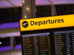 Lecisz latem z UK? Linie mogą łączyć loty i zmieniać godziny