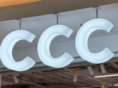 W Paryżu każda elegantka chce mieć takie buty, a w CCC są na wyprzedaży - też w Sinsay