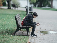 Młodzi wolą rady ChatGPT od porad specjalistów. To mówi dużo o AI, ale myślę, że jeszcze więcej o systemie pomocy