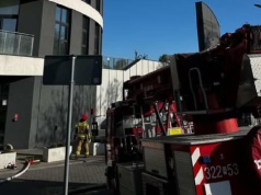 Pożar w apartamentowcu przy al. Armii Krajowej w Rzeszowie. Służby w akcji