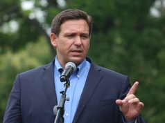 Gubernator Florydy podpisał ustawę o zmianie granic okręgów wyborczych do Kongresu