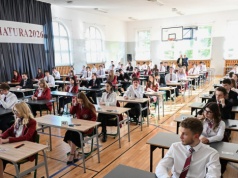 Emocje sięgają zenitu. Maturzyści zmierzą się z królową nauk