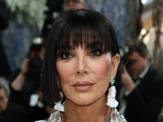 Kimono, blunt bob i perfekcyjna twarz. Kris Jenner królową Met Gali 2026
