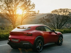 Więcej emocji czy marketing? Ferrari ulepsza Purosangue pakietem Handling Speciale