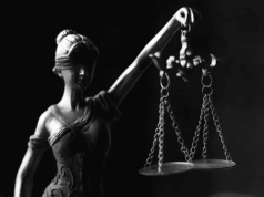 Prowadził upadłości dwóch dużych banków i spółdzielni. Zawiesili mu licencję