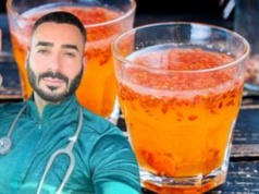 Gastrolog radzi pić codziennie. Ulga dla jelit i żołądka