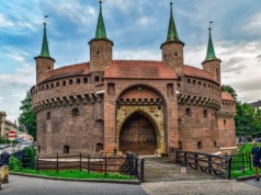 Tak budziło się miasto. Ceremoniał otwierania bram wraca do Krakowa
