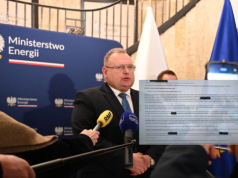 Wiceminister zaprzecza, my publikujemy dokument. Alkohol, awantura i wyzwiska
