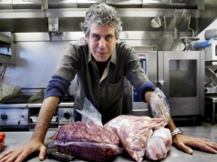 Powstał film o Anthonym Bourdainie. Gwiazdorska obsada