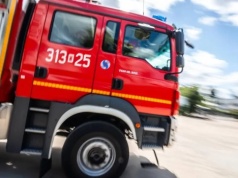 Ogromny pożar lasu Lubelszczyźnie. W akcji cysterny, śmigłowce i około 200 strażaków