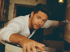NIALL HORAN – Little More Time