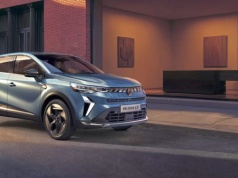 Renault Symbioz za 109 000 zł. Fabryczne LPG robi z niego tanią receptę na paliwo
