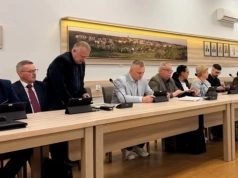 Radni burmistrza za likwidacją szkoły w Masłowie