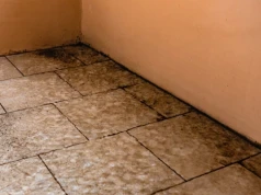 Balkon po zimie wyglądał fatalnie. Wystarczyło jedno popołudnie i nie poznaję tej podłogi