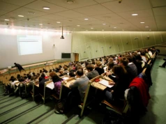 Niski próg i prawie zero konkurencji. Te kierunki studiów maturzyści omijają szerokim łukiem