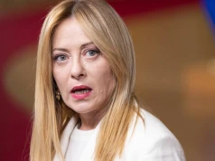 Kontrowersyjne zdjęcie Giorgii Meloni w sieci. "Kto to stworzył, znacznie mnie poprawił"