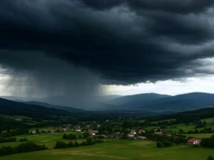 Uwaga! Burze nadciągają nad Sądecczyznę. Będzie mocno wiało, możliwy grad
