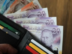 ZUS w Polsce wyniesie ponad 400 funtów miesięcznie. Doceńmy HMRC