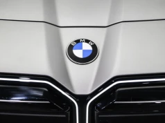Byliśmy na polskiej premierze BMW serii 7. Oto jak prezentuje się topowa limuzyna z Monachium na tle dzieł sztuki