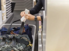 Zmieniają bagaż w "przedmioty osobisty". Kolejna linia kombinuje z limitami