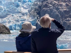 Gigantyczne tsunami na Alasce. Fala wyższa niż Wieża Eiffla zagrażała turystom