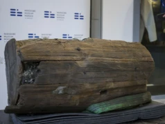 Drewniana beczka z dna Bałtyku
