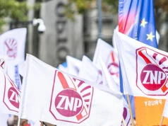 „Prace muszą być natychmiast wznowione”. „Nauczyciele czują się zawiedzeni i zniecierpliwieni”. ZNP zwrócił się do klubów i kół poselskich w sprawie „Godnych płac…”