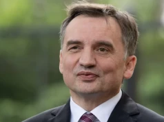 Miał mówić o pożarze, a wychwalał Ziobrę i Romanowskiego. „Trzeba chylić czoła”