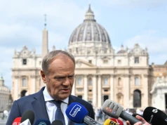 Nagonka na Kościół jak za PRL, a Tusk w Watykanie udaje anioła