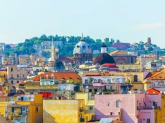 City break w Neapolu 🍕✈️ Loty + 4* hotel ze śniadaniami za 979 PLN 🍳☕