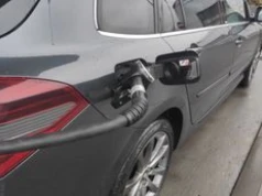 Nadchodzą zmiany na stacjach. Eksperci nie mają wątpliwości