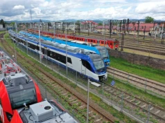 Hybryda Newagu dla PKP Intercity już na torach (wideo)