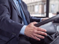 Kryzys w transporcie publicznym. Kierowców brakuje w setkach powiatów