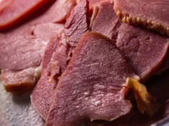 W PRL-u zajadano ze smakiem. Dziś wywołuje tylko grymas, a świetnie wzmacnia stawy