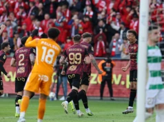 Widzew pozamiatał w pierwszej połowie i zepchnął Lechię pod kreskę
