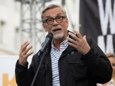 Odlot Żakowskiego! Domaga się siłowego wejścia policji do TK