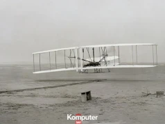 Pierwszy samolot w historii poleciał na Księżyc
