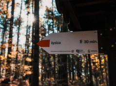 Ten polski szczyt nie zaskakuje nawet dzieci. Najniższa góra w Koronie Gór Polski