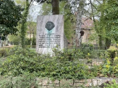 Pomnik Mickiewicza w Sopocie odzyska dawny blask? Jest apel o renowację oraz oświetlenie rzeźby