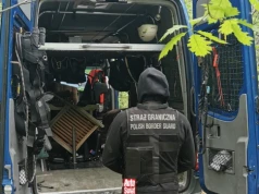 Rekwizyt w skradzionym Mercedesie przestraszył złodziei i mundurowych. Fałszywy alarm