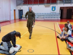 Siódmoklasiści z Imielina szkolili się z wojskiem - pierwsza pomoc i nie tylko