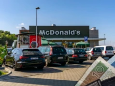 Poszedł do McDonald’s w Gdańsku, później dostał wezwanie. Klienci mówią o pułapce