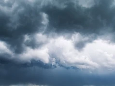 Załamanie pogody w Koninie i okolicach. Obowiązuje ostrzeżenie przed burzami