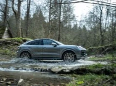 Test: Porsche Cayenne Black Edition pokazuje, że Niemcy mają problem – i warto to wykorzystać