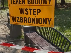 Rewitalizacja parku przy ul. Słowackiego po zerwaniu umowy. Pytania o koszty, opóźnienia i przyszłość inwestycji