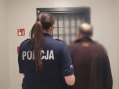 POWIAT NOWOTOMYSKI: Obywatelska odwaga zatrzymała pijanego kierowcę. Kluczyki zabrane, a 61-latek usłyszał cztery zarzuty.
