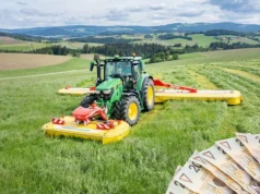 Ceny usług rolniczych 2026. Tyle kosztuje dziś pokos traw