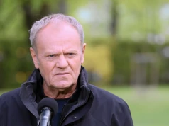 Burza wokół projektu PiS ws. kryptowalut. Tusk: "Głupi czy pijany?"