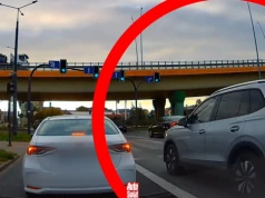 Omijanie korka innym pasem i skręt w ostatniej chwili? Za to jest podwójny mandat