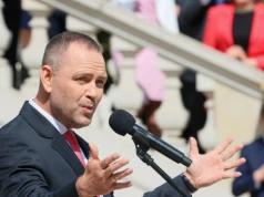 Polacy o pomyśle prezydenta Nawrockiego. Tak oceniają referendum klimatyczne